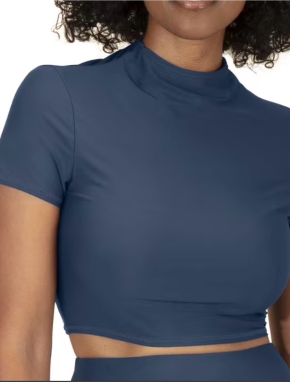 Cropped short sleeve rashquard